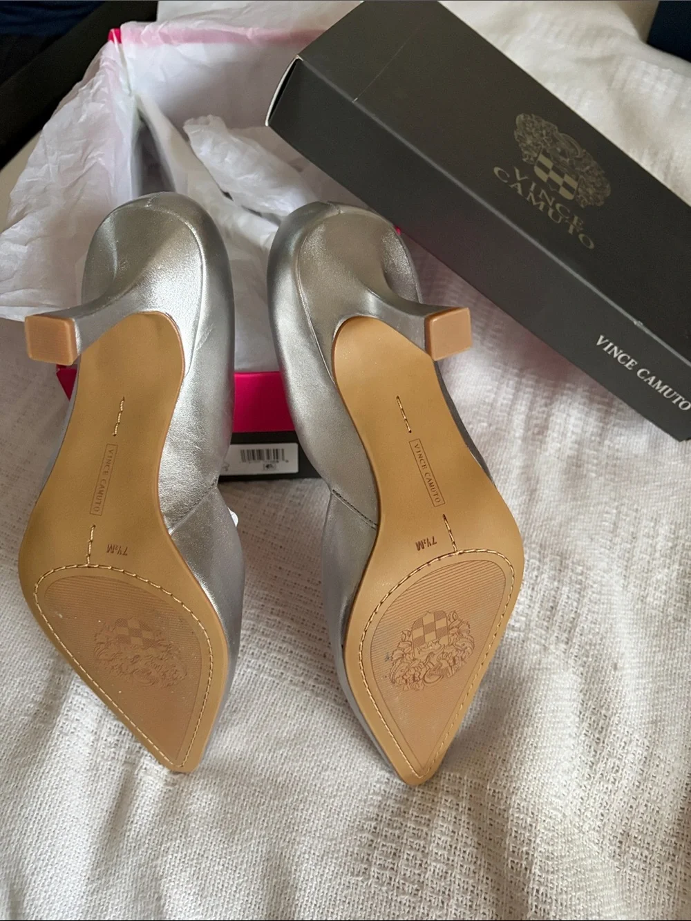NWB Vince Camuto, Karala Silver pointed toe and tapered heel pumps, Size 7.5